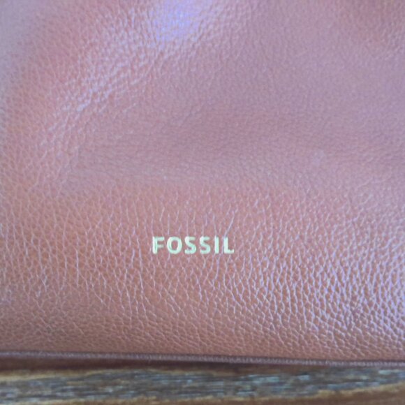 Fossil Brown Leather Tote Bag - Picture 2 of 12